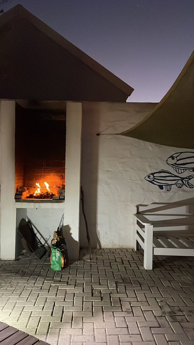 A fab few days coring and flamingo spotting 🦩, followed by a Sunday night Braai