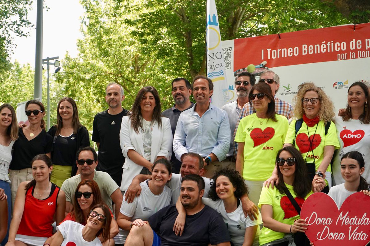 JuanParejoFdez's tweet photo. I torneo solidario de tenis y pádel de ADMO Asociación de donantes de Médula Ósea en el Club Casino de Badajoz 🎾 Enhorabuena a vencedores y muchas Gracias a patrocinadores y a los 140 participantes que pusieron su granito de arena. Donar es dar vida! https://t.co/FAGUevOzDs