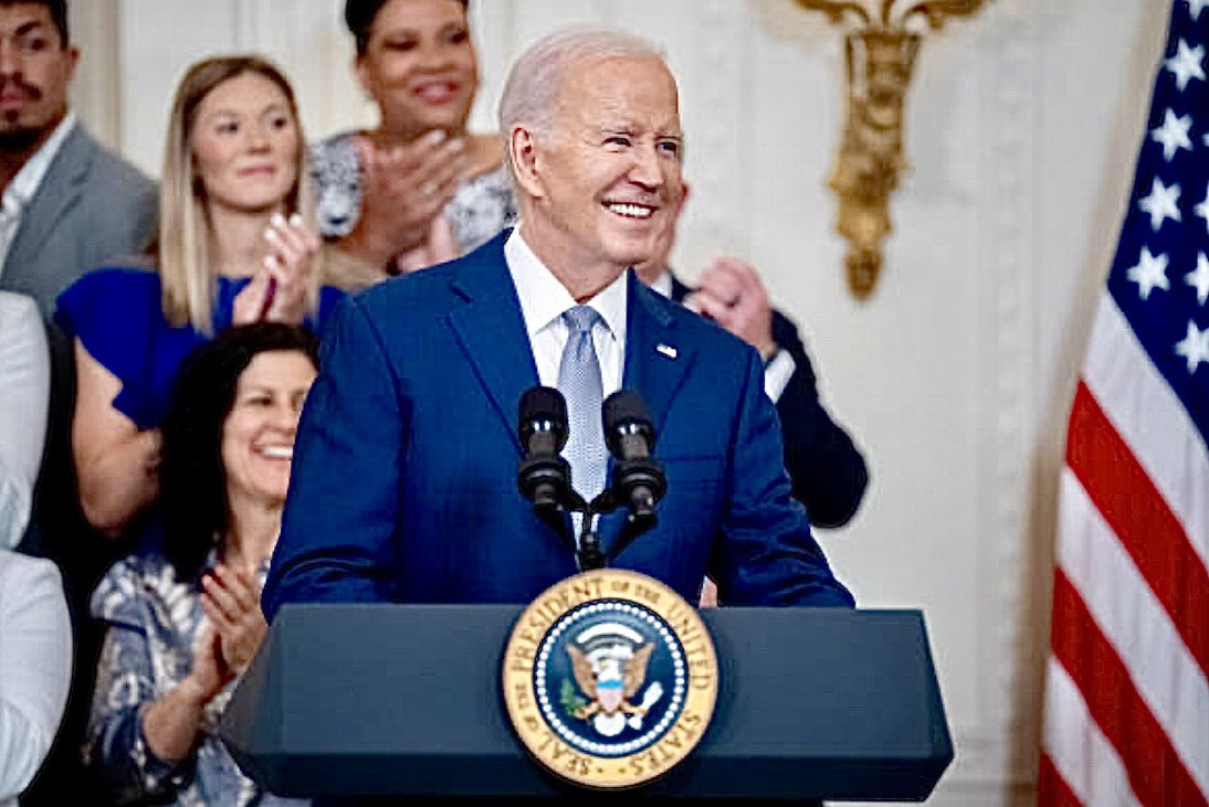 I’ve been on twitter for 4 years and drum roll 🥁 I’m voting for President Joe Biden again…💙