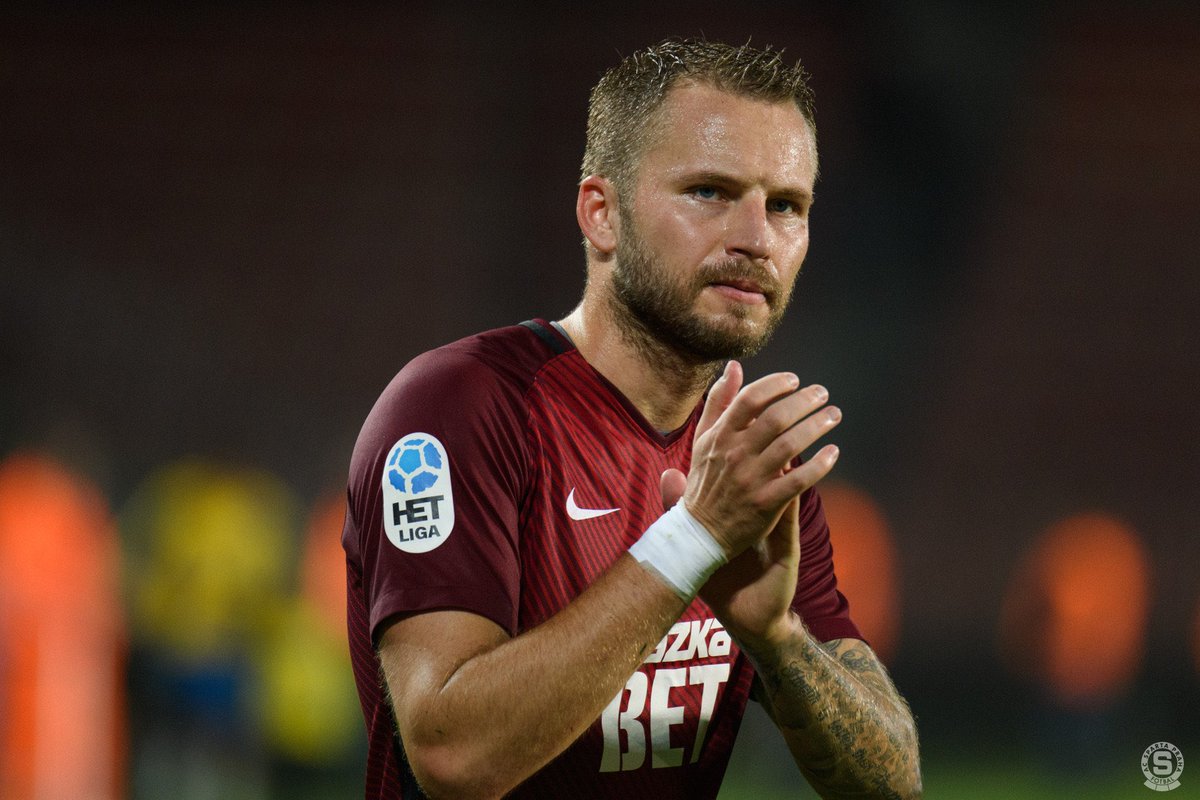 spartazpravy's tweet photo. 🚨Michal #Kadlec se dnešním dnem rozhodl ukončit svojí fotbalovou profesionální kariéru!❌

V rudém dresu odehrál 172 soutěžních utkání, v nichž vstřelil 10 gólů a 9 nahrál.👏🏻

Káco, děkujeme za všechno a ať se Ti daří! 💙💛❤️ #acsparta [📸@ACSparta_CZ] https://t.co/M6TrgaCG2q