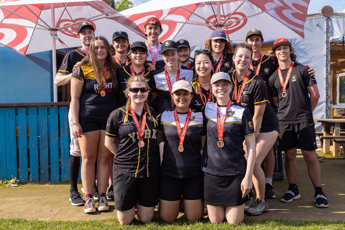 BaseballSoftball𝙐𝙆 tweet media