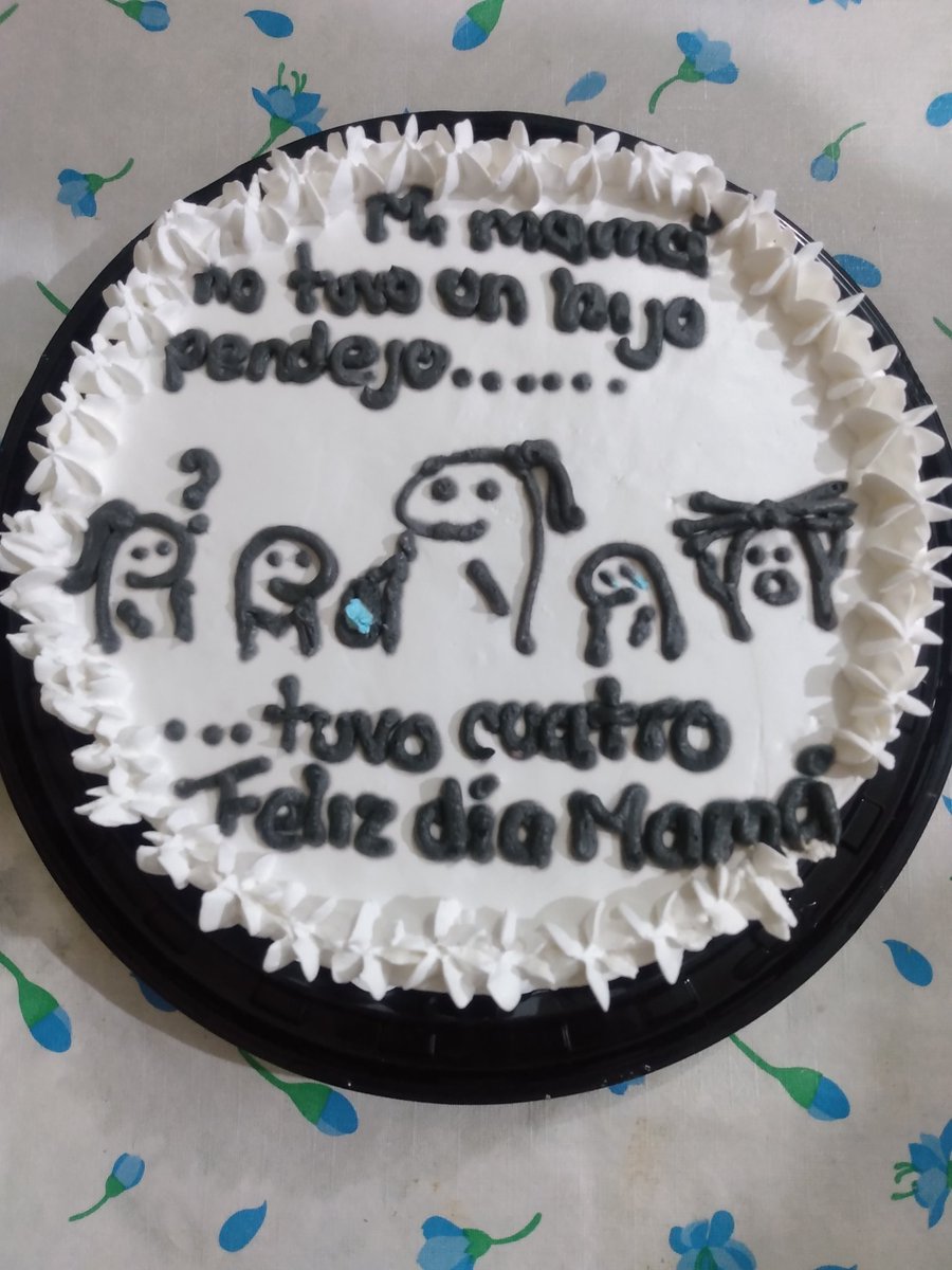 Abrahamr1992's tweet photo. Este es el pastel que le regalamos a mi mamá el viernes. https://t.co/sGdLBh7UtQ