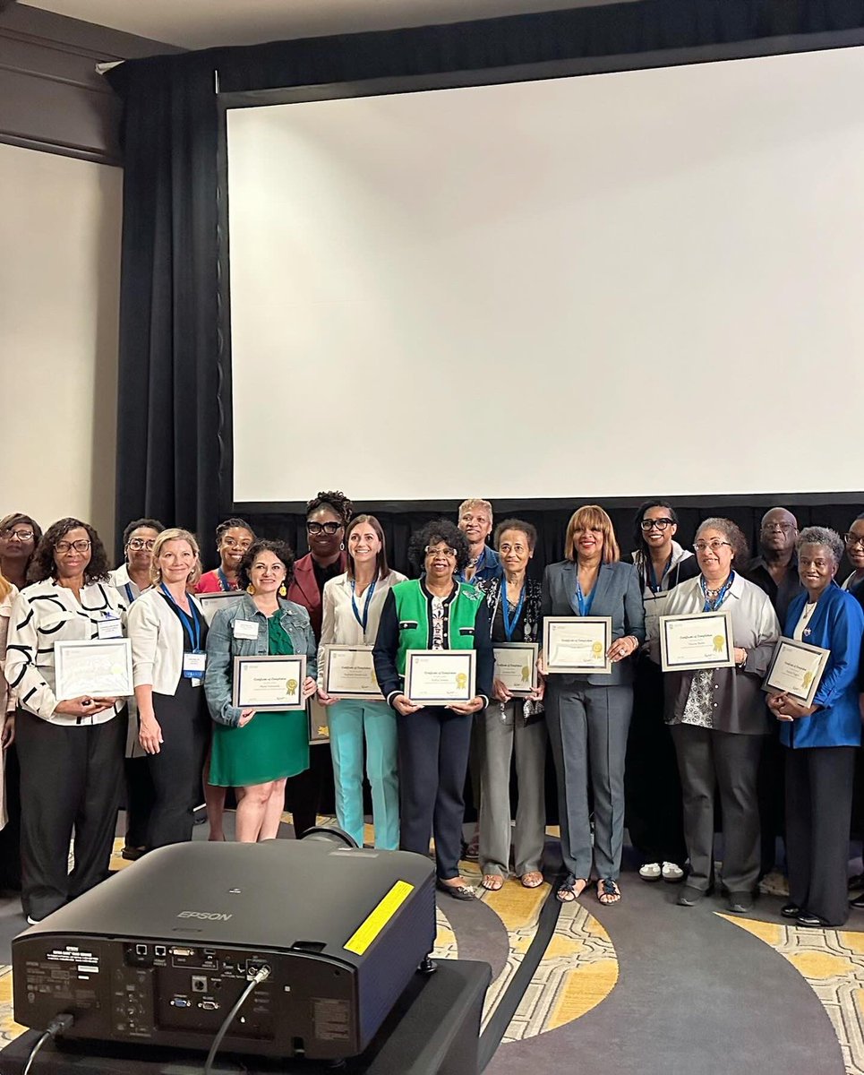 caritocac's tweet photo. Delighted & honored to have participated in the @socoeoutreach conference hosted by @MayoClinic and @VCUMassey, as one of the delegates presenting during the Cancer Advocates Master Trainer Track program. #SoCOE Thanks for creating such a wonderful event!
@USCNorrisCOE @uscnorris https://t.co/SCgxunZTJp