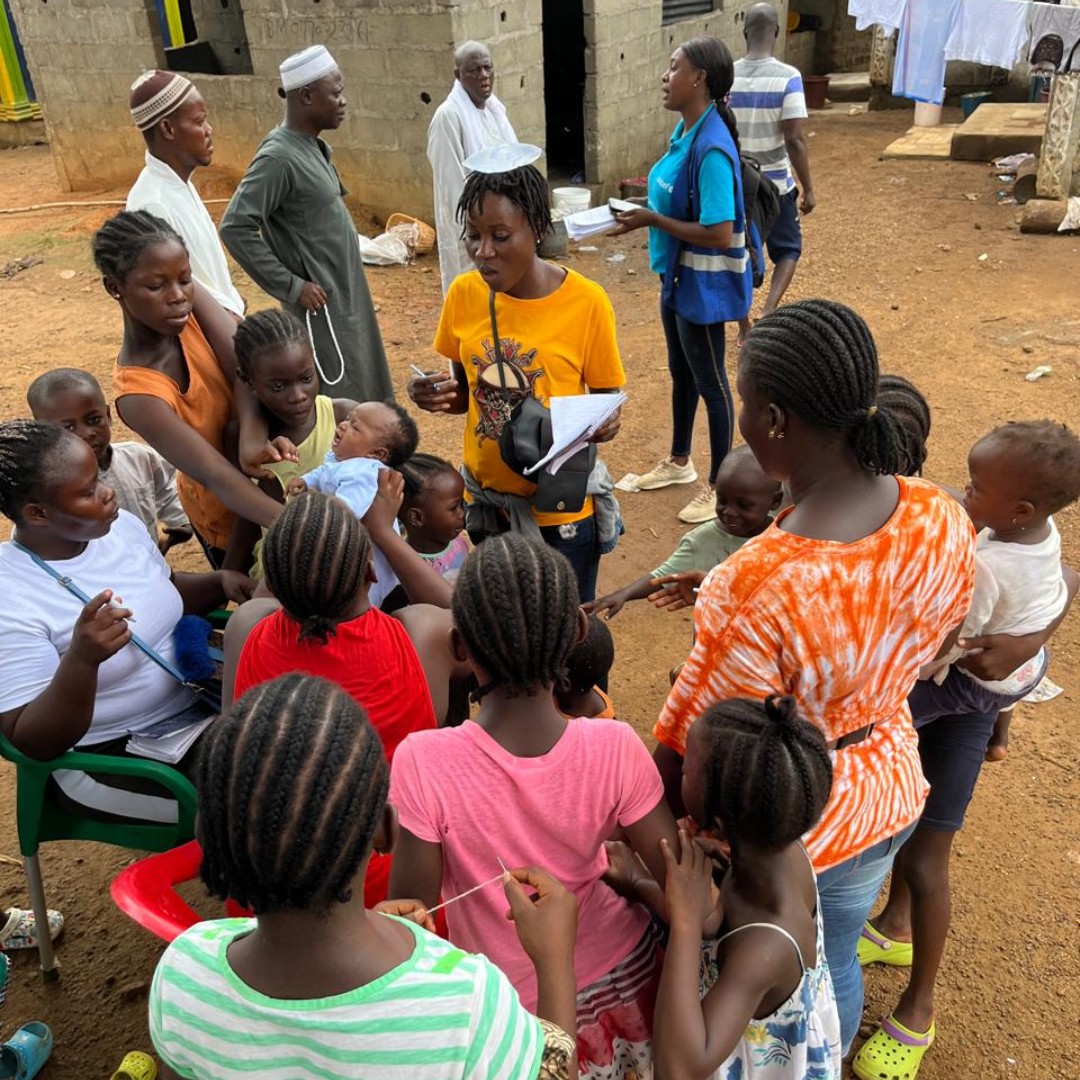 📣Shout out to the dedicated volunteers and community mobilizers in Liberia working tirelessly on the third day of the campaign to ensure every child is vaccinated against polio! Teamwork makes it #HumanlyPossible to Kick Polio out of Liberia 🇱🇷