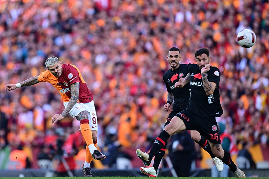 Galatasaray yine kaybetmedi: Kritik virajda serisine devam etti! #Galatasaray #FatihKaragumruk #TrendyolSüperLig 
sonmuhur.com/galatasaray-yi…
