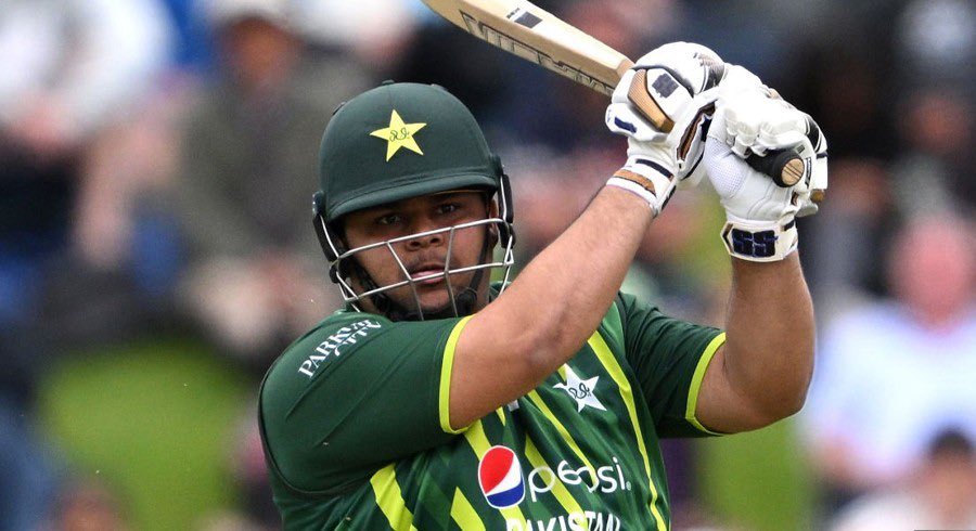 Told you, best hitter of Pakistan. @MAzamKhan45 has gained much-needed confidence at international stage. I hope he continues this against top teams too #AzamKhan #PAKvsIRE