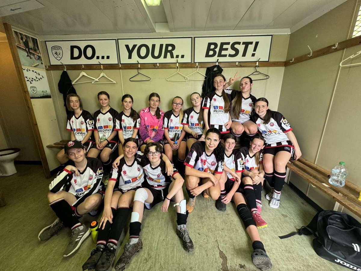 Toothio14's tweet photo. @LSGFC would like to thank you for the use the hallowed turf . Girls had a blast https://t.co/XEfW3FL4ok