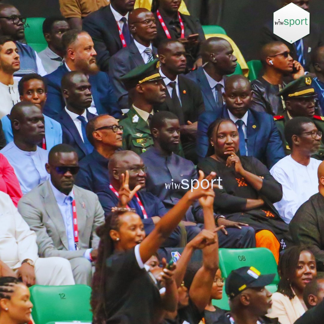 Diomaye Faye 🤝🏽 Paul Kagamé
🇸🇳🇷🇼🏀
 
#BAL4 #theBAL
#Basket #Senegal #wiwsport #Kebetu