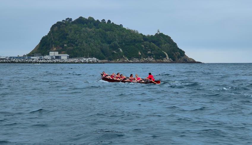 A ze eguna gaurkoa. Neska Seniorrak Gipuzkoako Txapeldunak. Zorionak neskak!!!! Eta eguna borobiltzeko Kadete neskak 3garren postua lortu dute eta Kadete mutilak ere 3garren izan dira. Zorionak denoi @baleike <a href="/federazioa/">Gipuzkoako Arraun Federakundea</a>