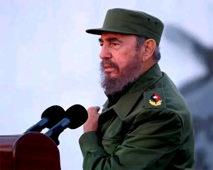 #Cuba #DPECienfuegos #Fidel 'Somos un pueblo patriótico y digno, que jamás aceptará imposiciones ni amenazas de nadie; pero amigo sincero del pueblo de Estados Unidos, y especialmente de todos los buenos norteamericanos, que son muchos, y cada vez descubrimos más”.
 12/5/ 2002
