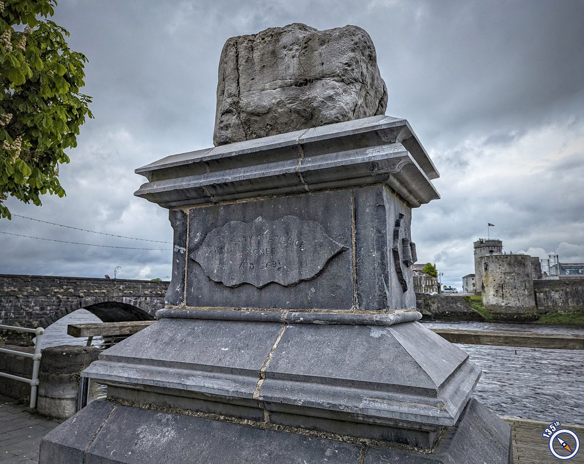 The Iconic Treaty Stone on which the Treaty of #Limerick was reputedly signed in 1691 - It ended the Siege of Limerick and signaled the conclusion of the war between William of Orange supporters and the Jacobites. The stone stands across the River Shannon from King John's Castle.