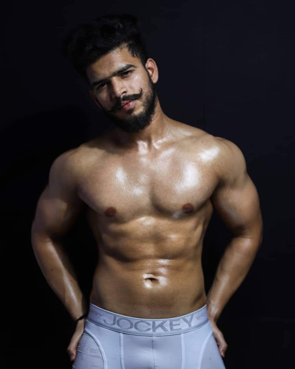 sarkar90121's tweet photo. DM me if they need nude videos https://t.co/c7vIiYkjGM