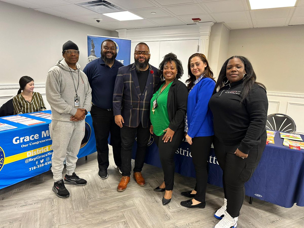 My office recently partnered with Kevin Livingston of @100SUITS for a job and resource fair. The event provided a great platform for job seekers to connect with potential employers and explore various resources available to them.