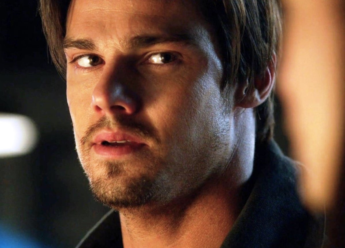 Jay Ryan - Perfect beast is a beauty (NZHerald 20 Apr, 2013)
There's something about Jay Ryan. "He has this emotional intensity and he's sexy..." says one of his #BeautyandtheBeast executive-producers Sherri Cooper.

#JayRyan💖
#BatB #Beasties 
#Memories