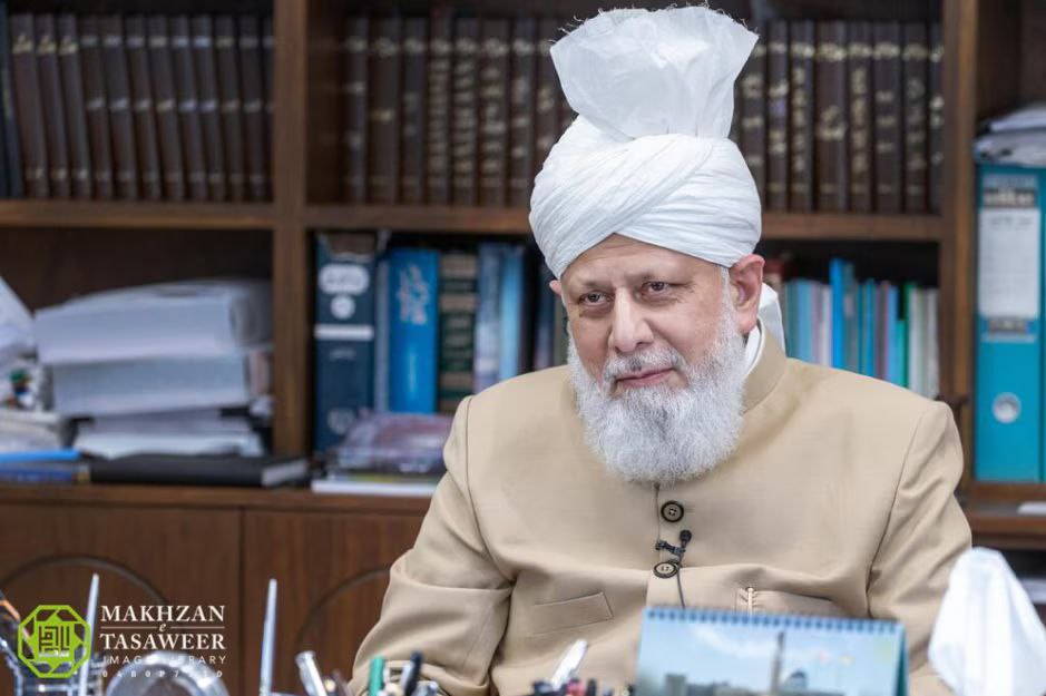 NEW ARTICLE Fortitude and Complete Trust In Allah in the Face of Adverse Health – The Example of His Holiness Hazrat Mirza Masroor Ahmad By Press Secretary Abid Khan (@Abid82) pressahmadiyya.com/personal-accou…