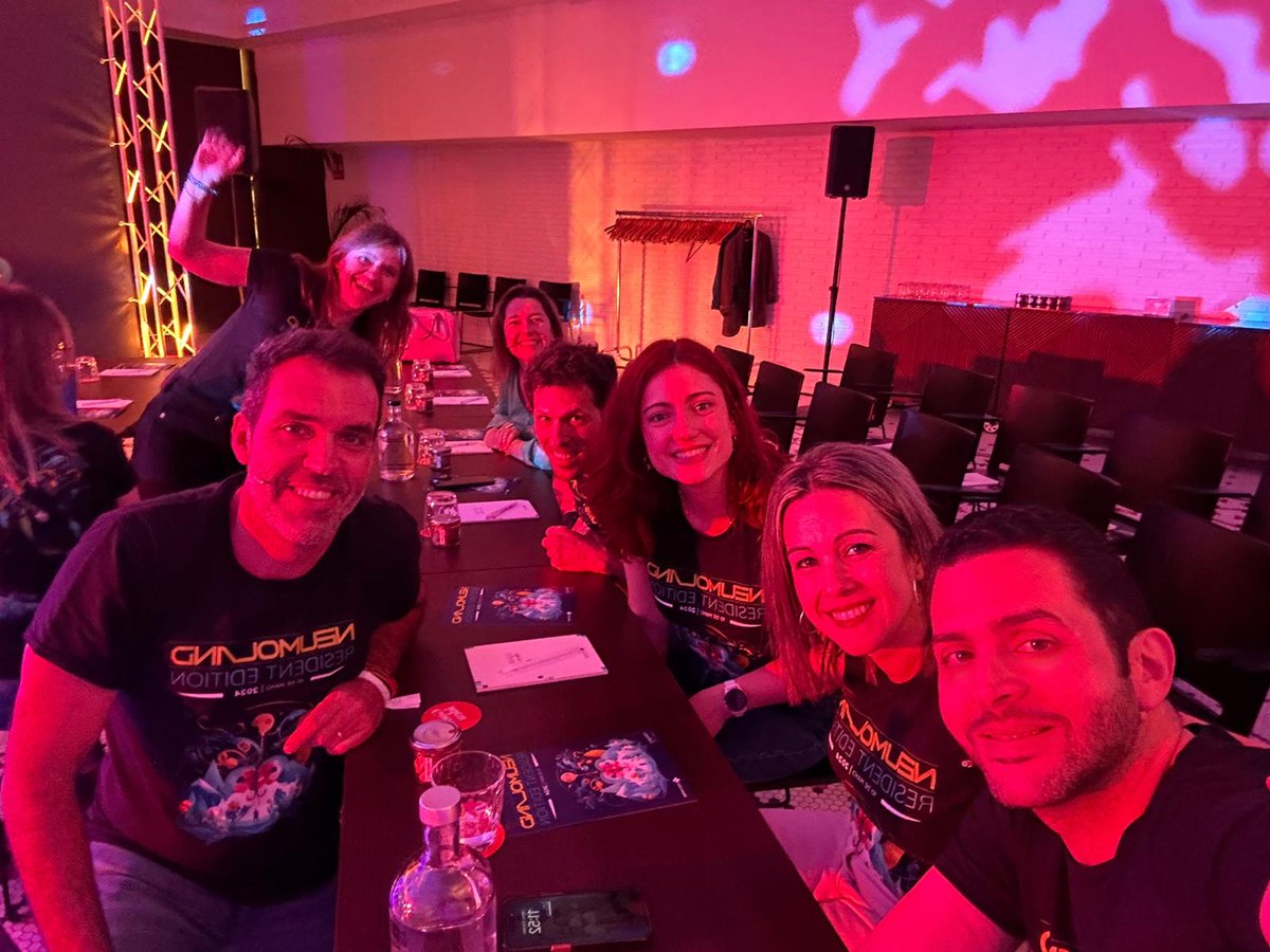 ¡Espectacular experiencia NEUMOLAND: resident edition! Enhorabuena a <a href="/jpallaresneumo/">Javier Perez Pallares #Neumologia</a> y FAES FARMA por crear este brutal formato de aprendizaje. Todos, resis y ponentes, compartiendo y pasándolo bien. ¡Contando días para el próximo!