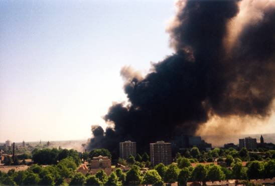 Op deze dag in 2000 vond de vuurwerkramp in Enschede plaats, waarbij 23 doden en ongeveer 950 gewonden vielen. De ontploffing was veroorzaakt door een brand in een opslagruimte met vuurwerk. Het was de grootste ontploffing van na de Tweede Wereldoorlog