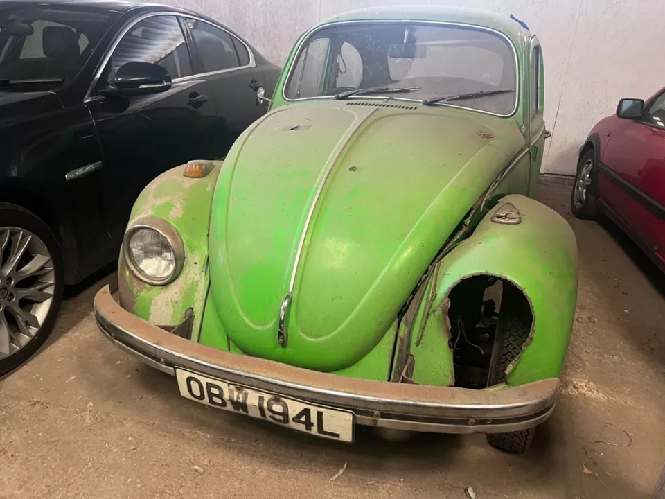 Ad:  1973 VW GT Beetle - 'car has been sitting for over 30 years'
On eBay here -->> ow.ly/3zJj50RCREu

 #ClassicCar #VWBeetle #CarRestoration #ClassicCarForSale #OldCar #CarProject