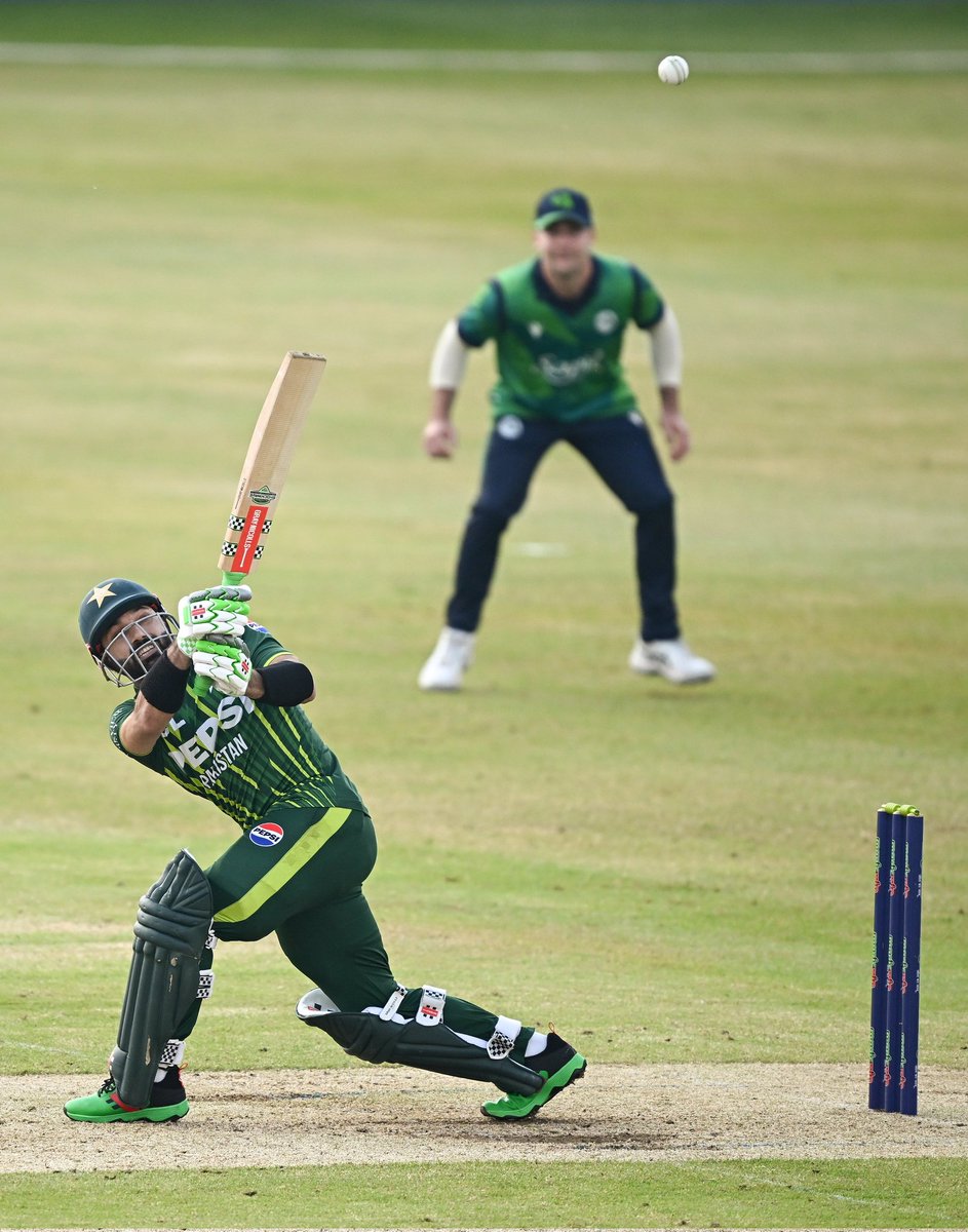 Murphy 2.0 (@wasmurphy_) on Twitter photo Babar 0(4) Muhammad Rizwan 76(46)....
This man always stands tall when it matters but still got hate from Babar Azam FC. Babar 0(4) Muhammad Rizwan 76(46)....
This man always stands tall when it matters but still got hate from Babar Azam FC.