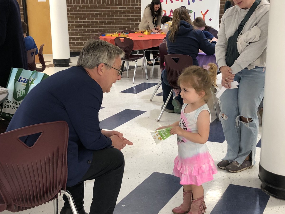Kosha Patel (@readwritevt) on Twitter photo Paul was wonderful with the children and patiently autographed his books till after 8:00 p.m. <a href="/MissisquoiSD/">Missisquoi Valley School District</a> <a href="/SwantonSchool/">Swanton School</a> <a href="/HighgateHawks/">Highgate Elementary</a> Paul was wonderful with the children and patiently autographed his books till after 8:00 p.m. <a href="/MissisquoiSD/">Missisquoi Valley School District</a> <a href="/SwantonSchool/">Swanton School</a> <a href="/HighgateHawks/">Highgate Elementary</a>