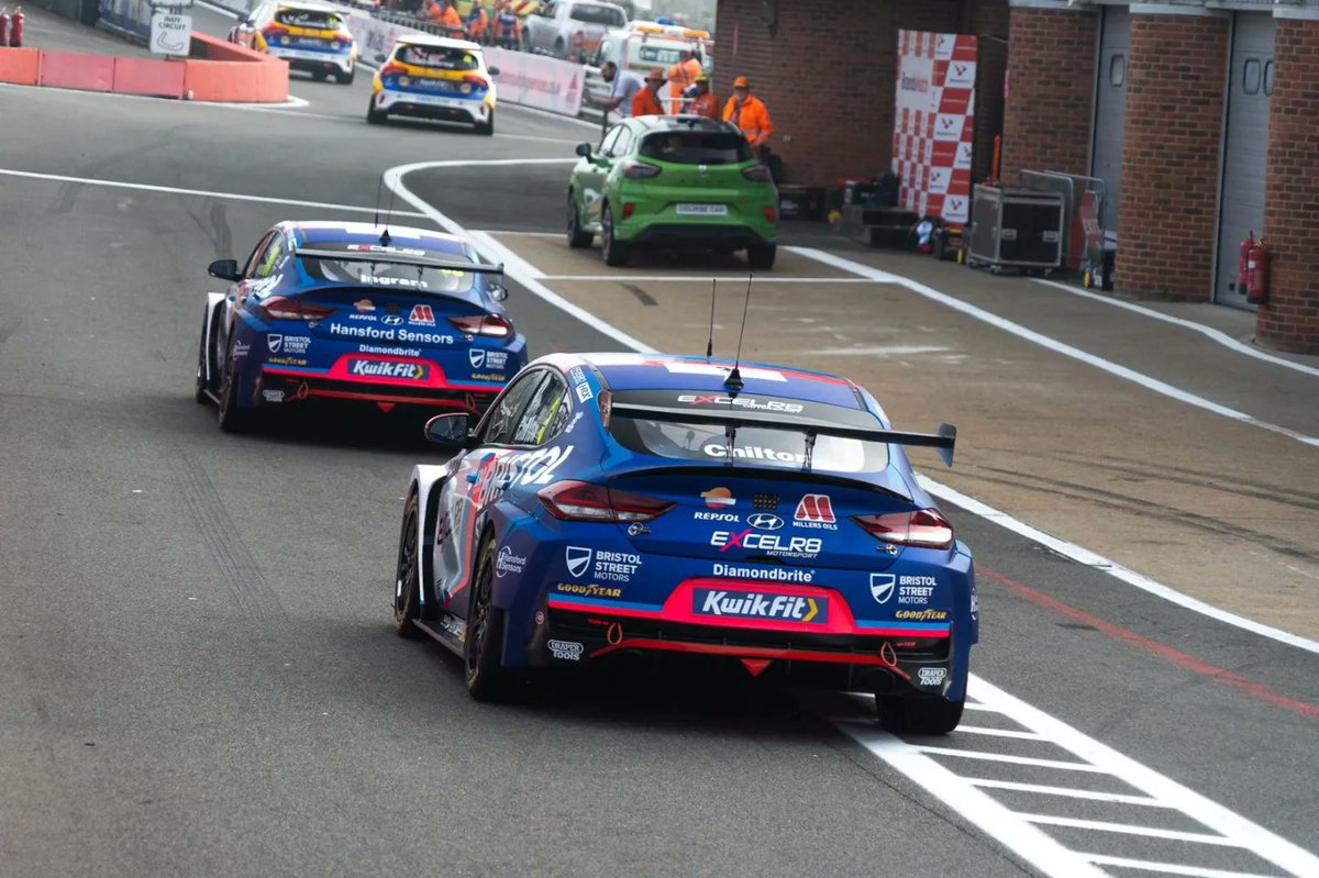 What a way to end the weekend! 🏆 The kind of racing I love and it's great to secure my first podium of 2024! Huge congratulations as well for Ronan Pearson on your first BTCC win, great to follow you home for an Excelr8 1-2 🙌🏻 Can we go to Snetterton now?