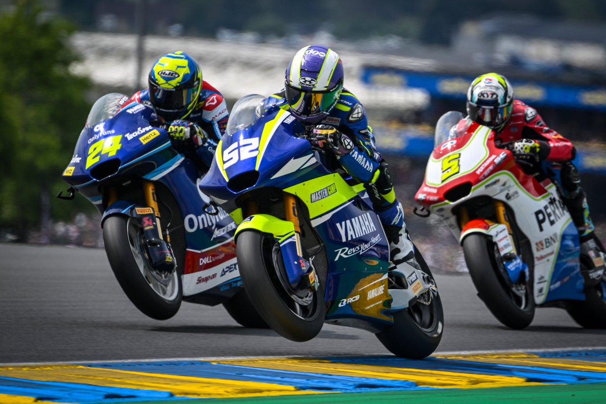 🇫🇷 P11 and P22 for Alcoba and Sasaki in Thrilling Le Mans Race Full story 👉🏻 yamaha-racing.com/news/motogp/p1… #YamahaRacing | #Moto2 | #FrenchGP