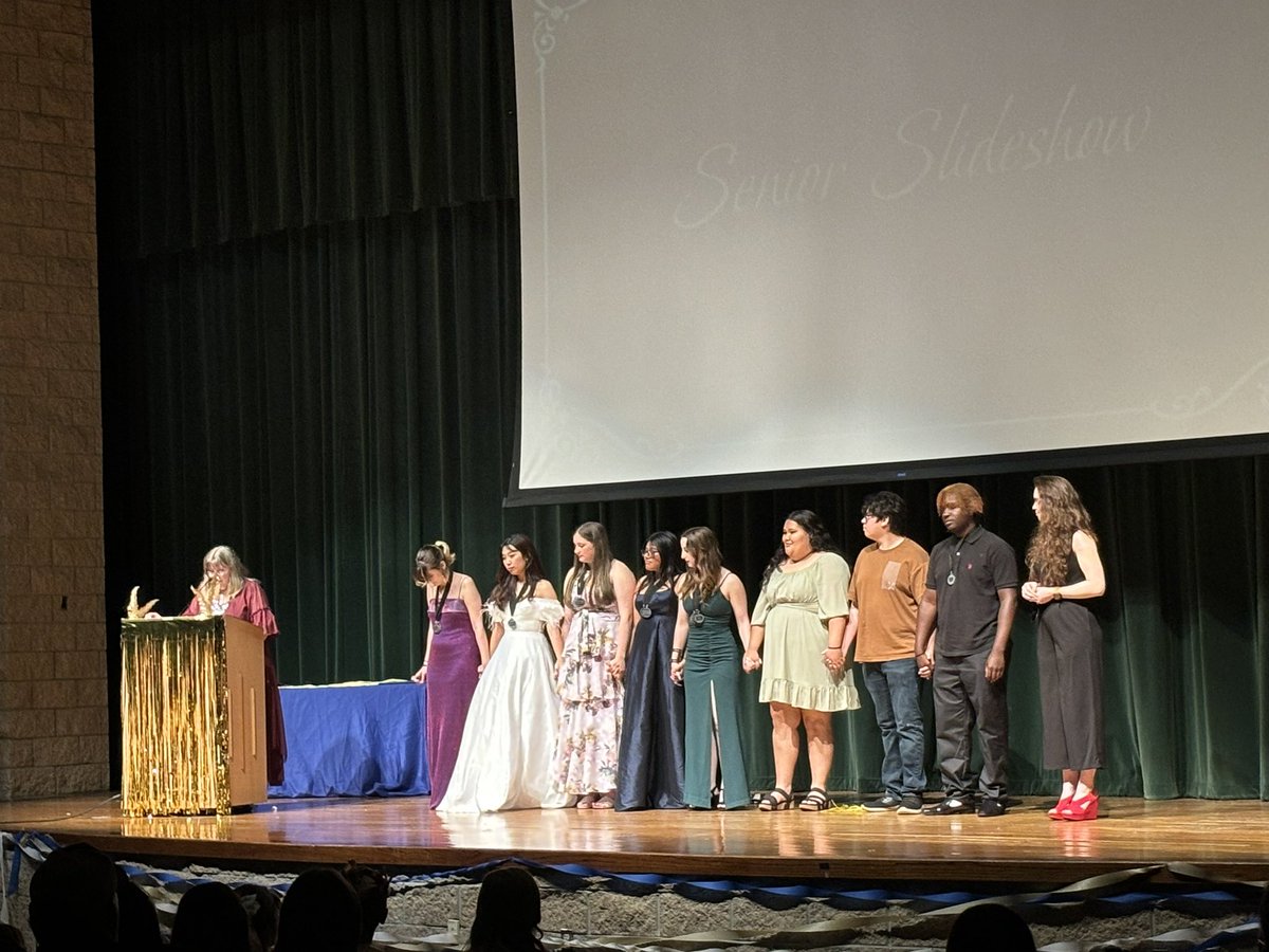 Sarah Cook (@brenhamhscook) on Twitter photo So much fun and laughter while celebrating these talented Cub thespians !! 💚🎭 💚 #beacub <a href="/BrenhamHS/">Brenham High School</a> <a href="/cubcompany1315/">Cub Company</a> <a href="/BrenhamISD/">Brenham ISD</a> <a href="/GriffinAdmin/">Jennifer Griffin</a> <a href="/MCoachtoliver/">Mrs.CoachToliver</a> <a href="/mrscoachlopez/">Jays</a> <a href="/SmittyA77/">Aaron Smithers M.Ed; BS Secondary Ed; BA Theater</a> So much fun and laughter while celebrating these talented Cub thespians !! 💚🎭 💚 #beacub <a href="/BrenhamHS/">Brenham High School</a> <a href="/cubcompany1315/">Cub Company</a> <a href="/BrenhamISD/">Brenham ISD</a> <a href="/GriffinAdmin/">Jennifer Griffin</a> <a href="/MCoachtoliver/">Mrs.CoachToliver</a> <a href="/mrscoachlopez/">Jays</a> <a href="/SmittyA77/">Aaron Smithers M.Ed; BS Secondary Ed; BA Theater</a>