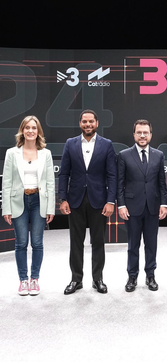 Mònica #LaRésistance tweet media