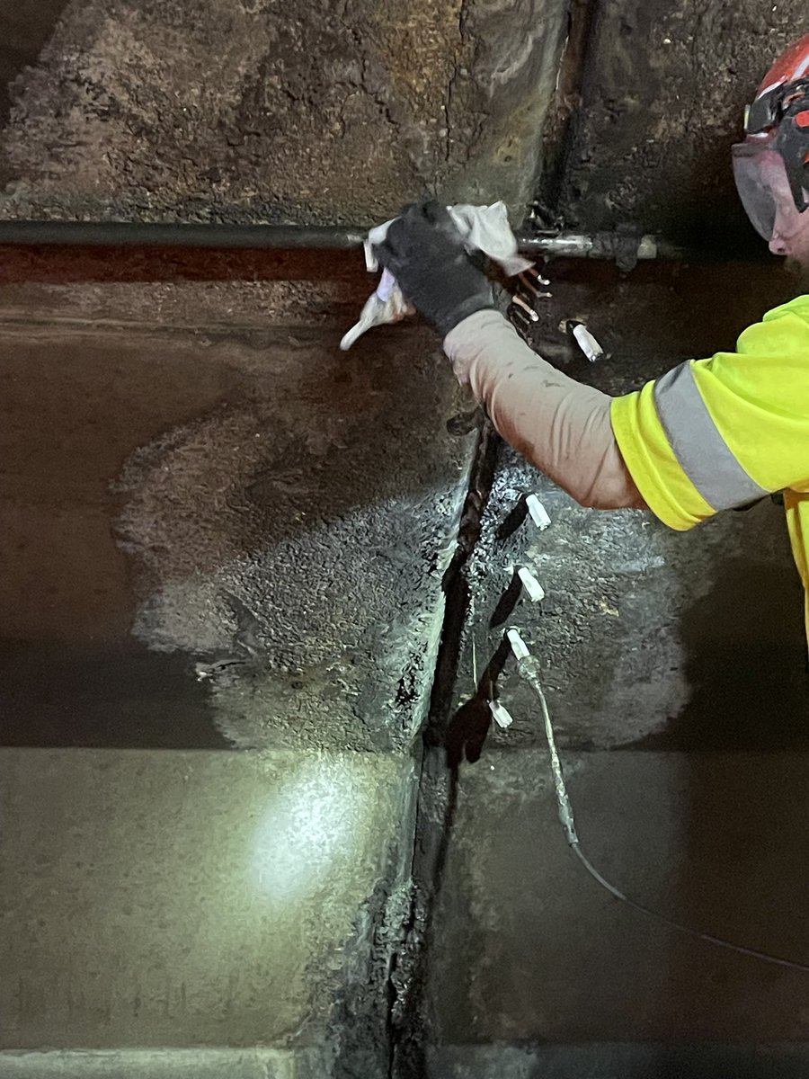 While the ☔️ was a challenge for our crews last night, they renewed ties & provided concrete support (check out the finished grout). ✔️Team is wrapping up the new work today & conducting spot leak maintenance by drilling & injecting leaks with grout. #wmata