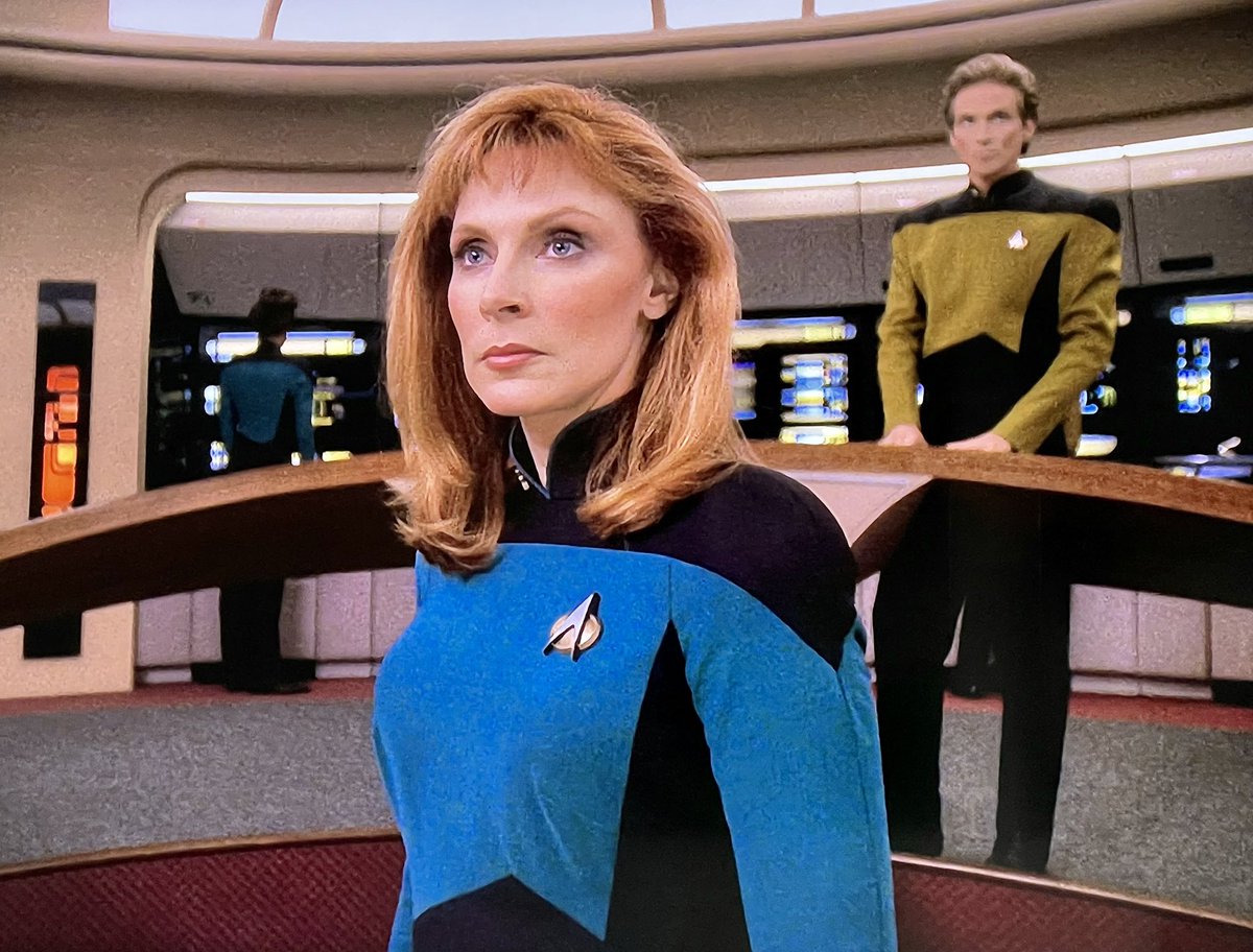 Can we take a moment to appreciate the talented Dr Crusher?!

We really saw how kick ass she can be in #StarTrekPicard but we already knew she was special.

She commanded the Enterprise in #StarTrekTNG S7 Descent Part 2 and did it in style.

LEGENDARY 💙
@gates_plays