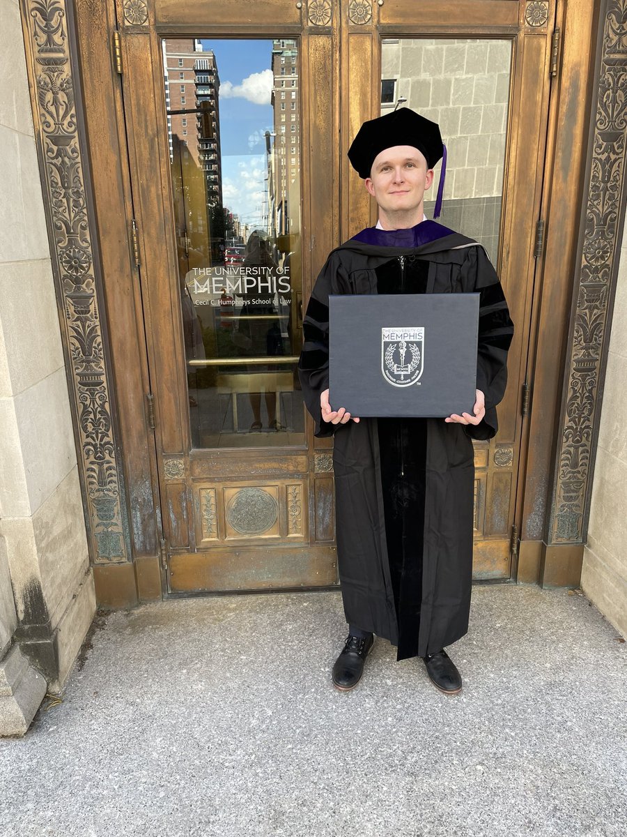 ZenStan's tweet image. I graduated from Law School yesterday. Pretty neat little accomplishment if you ask me. 
(No I can not practice law yet, still got the Bar exam to take)