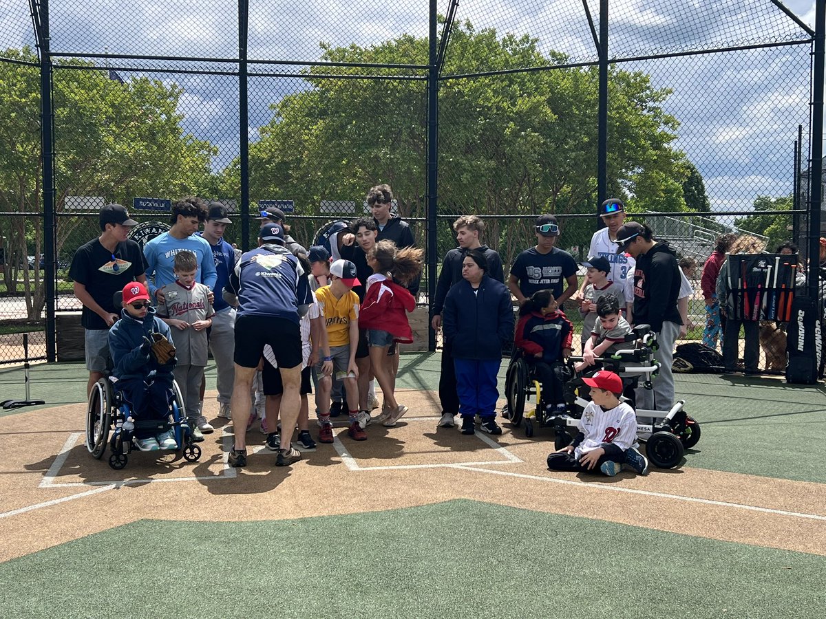 Day after advancing to the Regional Championship, our guys made it out to the Miracle League to assist.  Another great day of baseball.  #GoVikes @WWHSAthletics @bdubbsonline