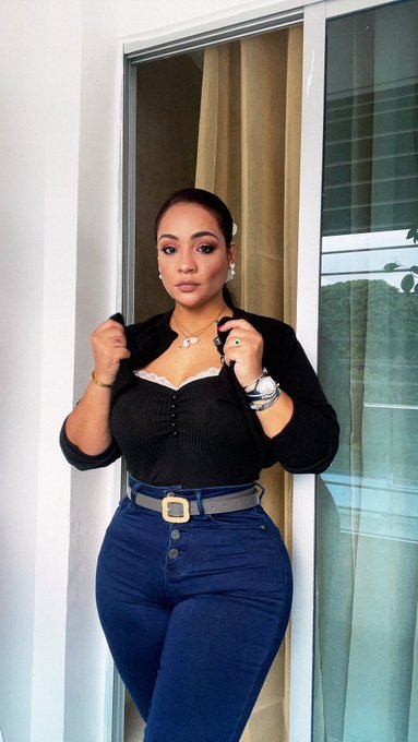 Te espero en mi azulito x solo 3  https://t.co/YCkxuSQlTg https://t.co/MkDjlH8UJp