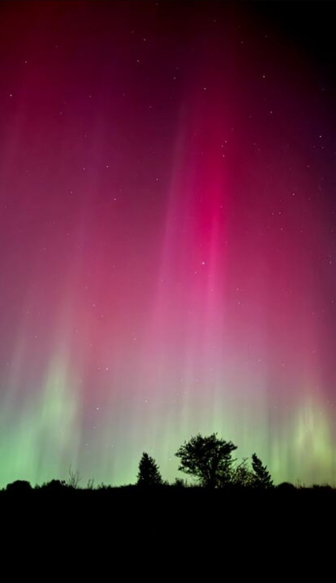 Have you seen the aurora this weekend? Follow @NASASun to learn more about how it happens—and keep an eye on @NOAA (and @NWSSWPC) for the latest aurora updates. We'd love to see your favorite photos from the aurora, too!