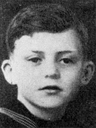 12 May 1931 | Norwegian Jewish boy, Idar Fischer, was born in Kristiansund. He arrived at #Auschwitz on 3 March 1943. He was murdered in a gas chamber after arrival selection.