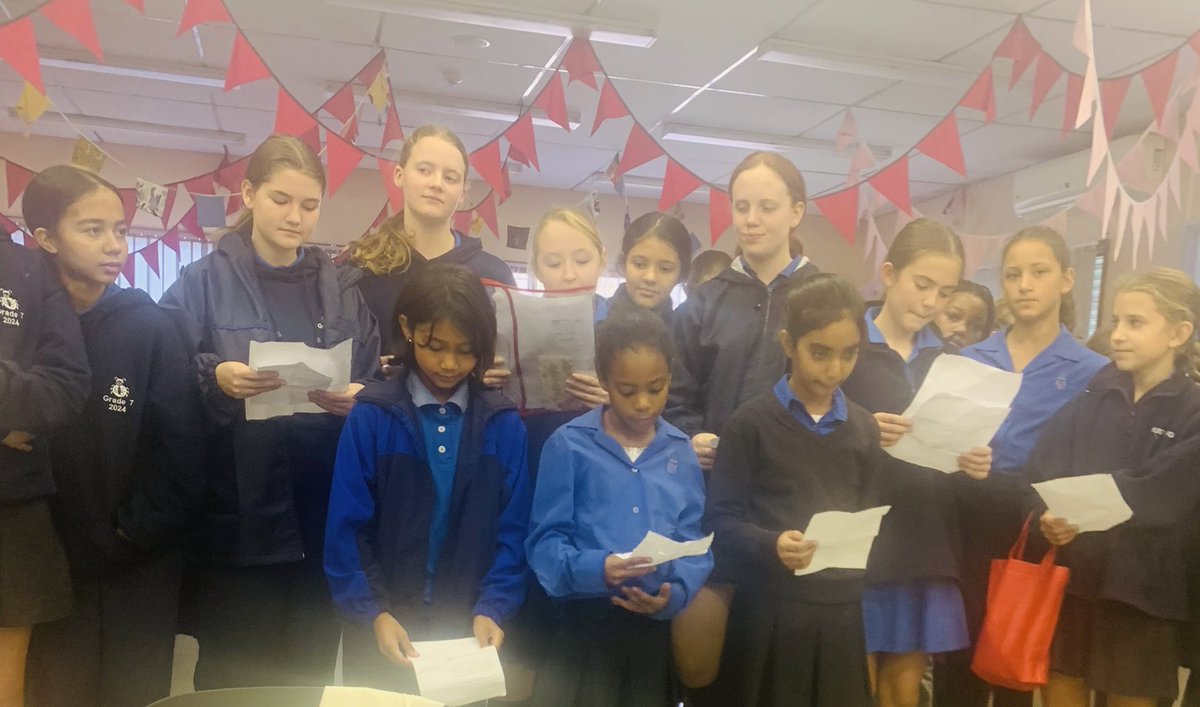 Rustenberg girls primary treated us with nice and beautiful poems  celebrating the #InternationalNursesDay .