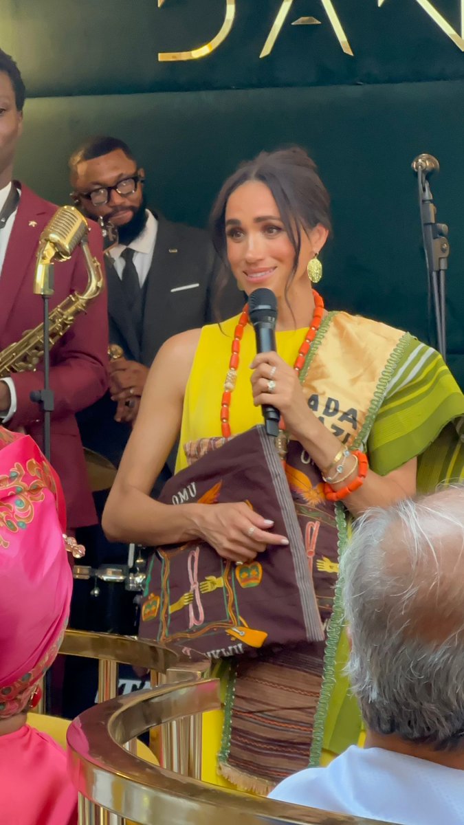 His Eminence, Engr Eberechukwu Oji, EZE ARO,of Ancient Arochukwu Kingdom, Igwe Alfred Achebe, the Obi Of Onistha, and The Olu Of Warri welcomed their daughter home today. HRH Meghan, The Duchess of Sussex aka Ada Mazi. 📸 @DailyTimesNGR