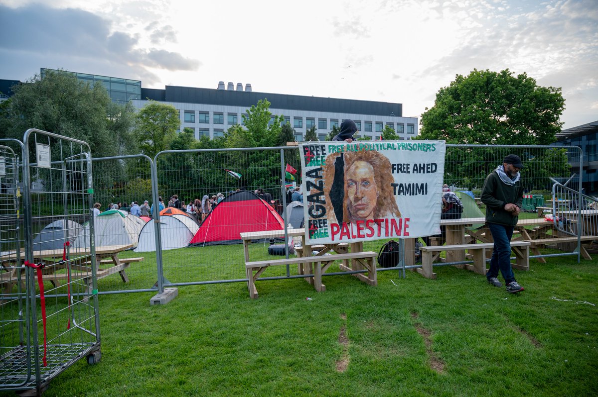 Maria_Giulia_MV's tweet photo. #UCD starts encampment for #Palestine – May 11th 

Students occupied demanding the university to cut ties with Israeli institutions, call for a permanent #ceasefire and commit to divest from Israeli companies.
#Israel https://t.co/0egssF1Elk