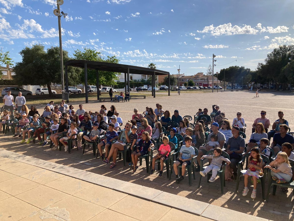 Última actuació de Txo Titelles a la plaça de l’Almirall Joan de Borbó Badia Gran, Llucmajor <a href="/ajllucmajor/">Ajuntament Llucmajor</a>