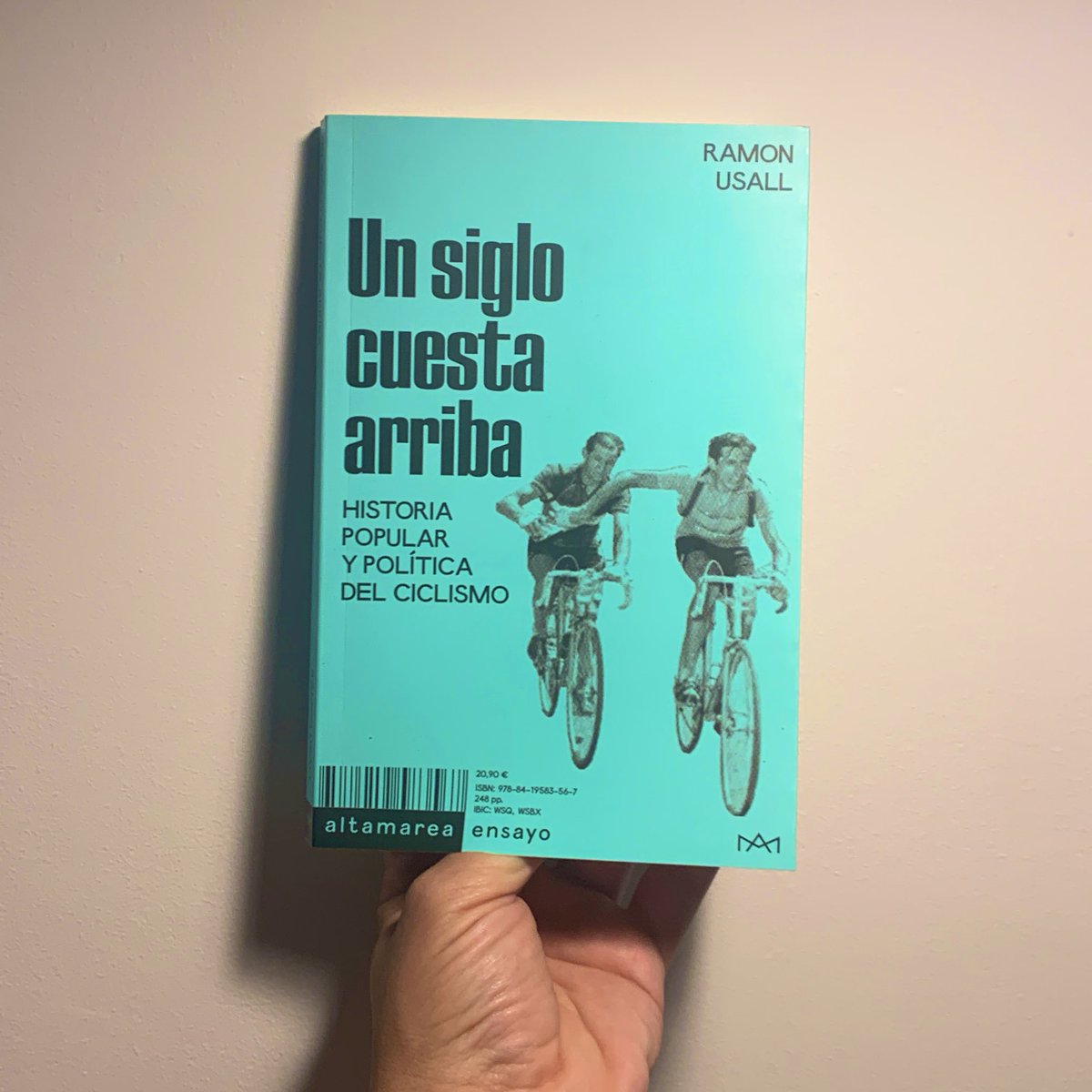 Història. Classe. Política. Ciclisme. “E il naufragar m’è dolce in questo mare”. L’amor que sent per este vehicle, oci i esport no és normal ♥️.