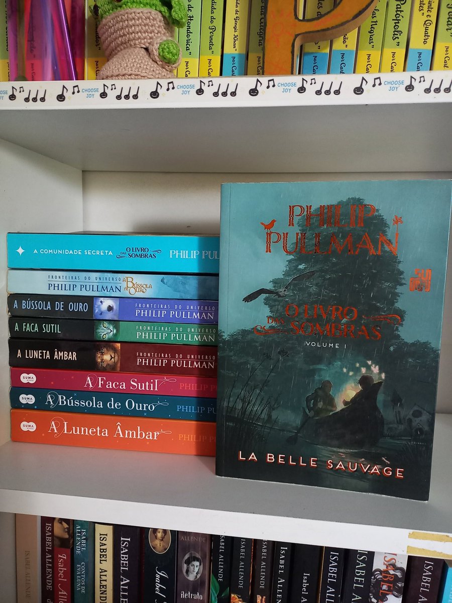 Livro 34: La Belle Sauvage, de Philip Pullman 
Revisitando essa que pra mim é a melhor série de fantasia de todos os tempos 
#philippullman #fronteirasdouniverso #hisdarkmaterials #labellesauvage