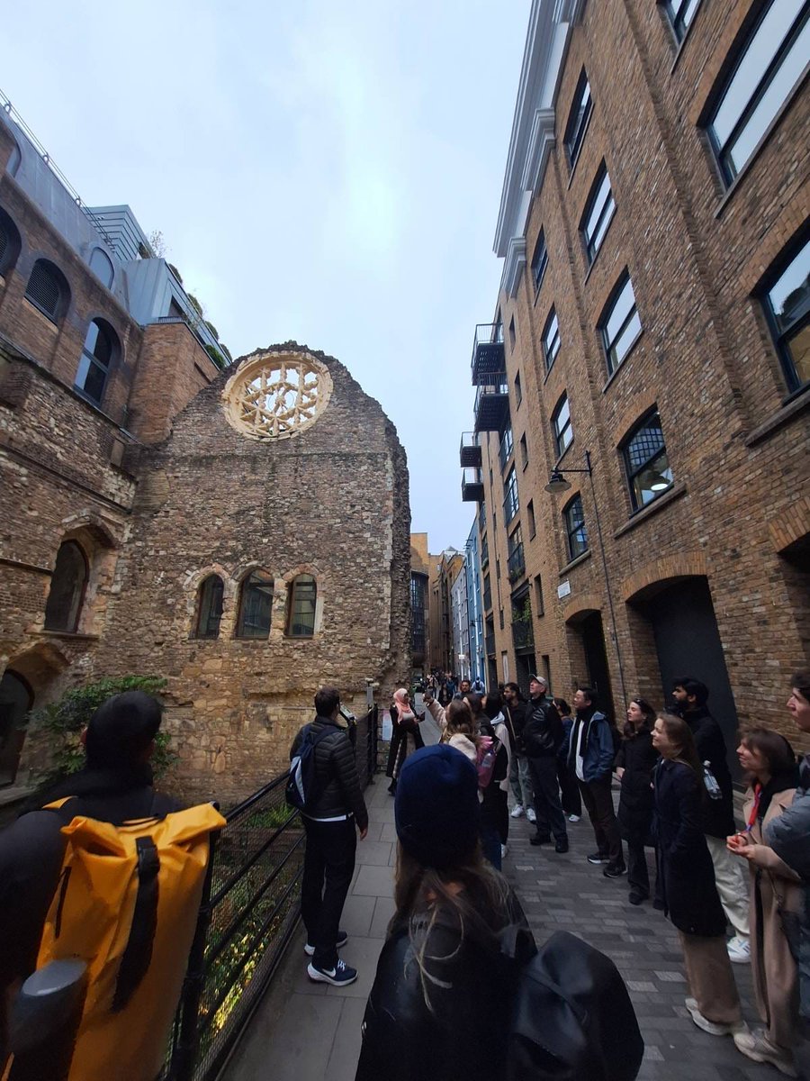 🌟 Throwback to our Southbank Sights Walk! 🌟

What a fantastic journey it was exploring the stunning sights between the two King's College London campuses!
#SouthbankSights #KCL #CommunityExploration #ThrowbackThursday