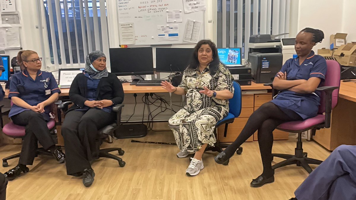 felicia_kwaku's tweet photo. My last post of @KingsCollegeNHS #InternationalNursesDay2024 walk round. We are with clinical site managers and matrons. They challenged Sheila. On pay, sense-maker, violence &amp; aggression from the public, recruitment &amp; retention of staff, the need for a stronger nursing voice https://t.co/2Ao9e4RJZz
