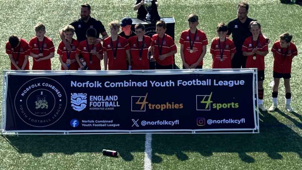 NorfolkCYFL's tweet photo. The afternoon saw Heigham Park Rangers F.C. also win by the same score line over Costessey Sports F.C. in the 4trophies Cup Final 🏆⚽️ Well done to all, especially on a very warm day ☀️ https://t.co/I9h0hso524