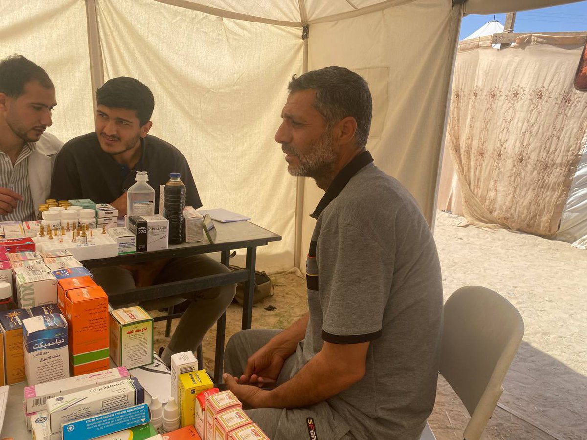 Gaza Medical tent Doctors tweet media