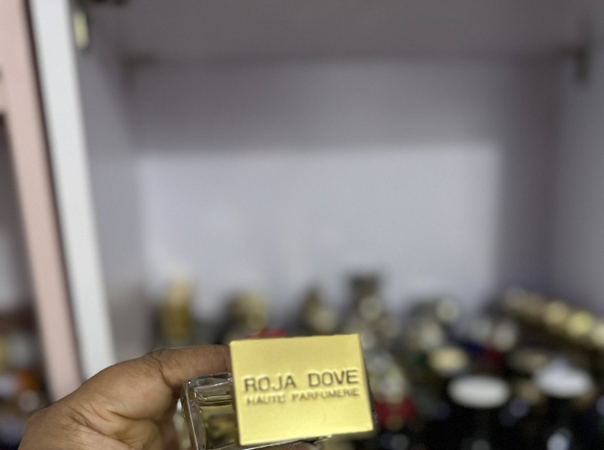 Only 50 bottles are made yearly. 
This bottle I’m holding happens to be 1/50 bottles. 

I don’t know how the new semi bespoke bottles perform. But this old  one does the job. 

Sotd- Semi bespoke no1
#fragzspace 
#fragranceaddict