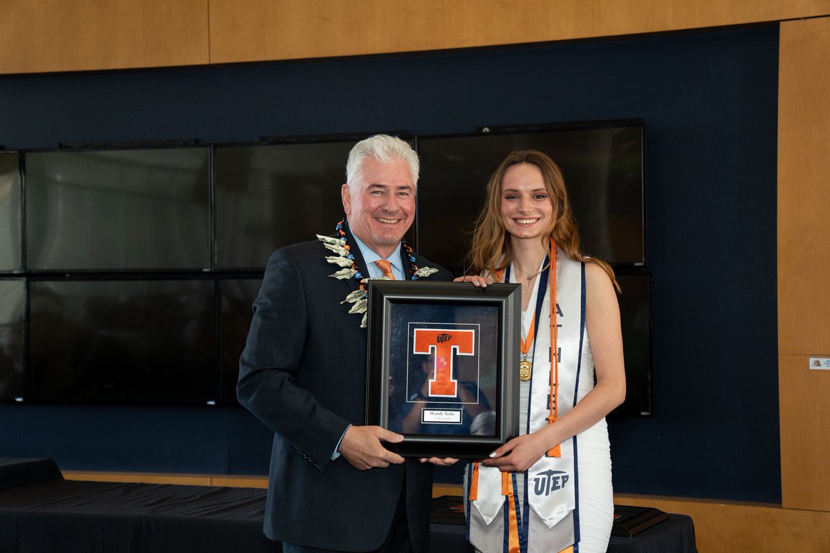 Proud to see our senior reach this milestone! Here's to new beginnings! 🎓🎉 Congratulations, Hande! 🧡 #PicksUp