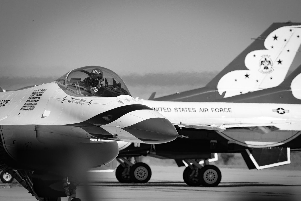 Thunderbird 1. @AFThunderbirds @ScottyRathbone @chasinglimits1 @KeelyZimmermann @thenewarea51 @USAS_WW1 @dulcebasefiles @midnigft @toystark6886