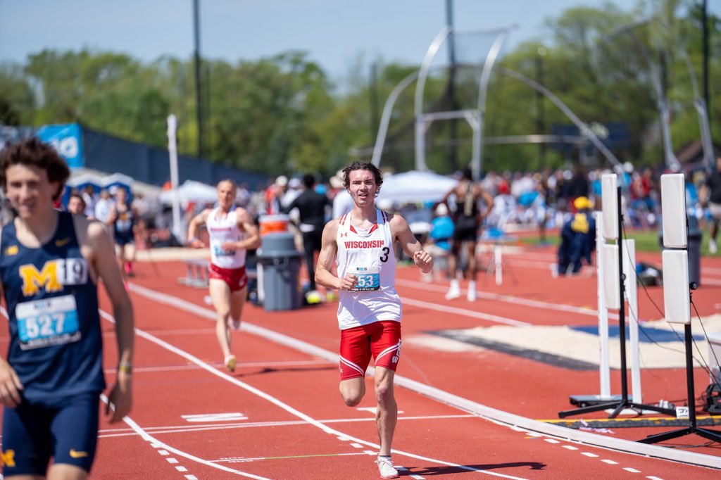 Look at Logan go 🫡 The sophomore claims a bronze medal in the 5000 meters just one day after his steeplechase win! #OnWisconsin || #Badgers