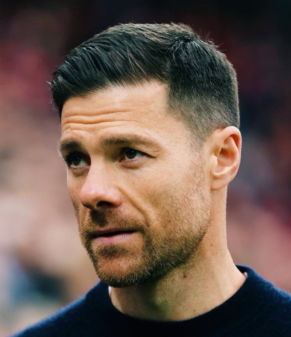 iykiBesiktasVar's tweet photo. Xabi Alonso: Tıpkı Beşiktaş gibi Namağlup şampiyonluk istiyoruz. Hedefimize 1 maç kaldı. https://t.co/jm1pPwlNP4